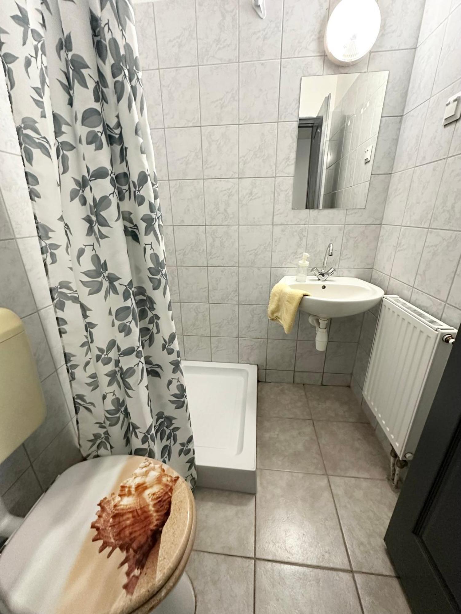 Lanchid Szallo Kecskemét Exteriör bild